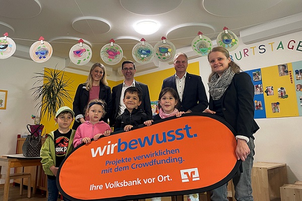 Elterninitiative Hellweg Kinderstätte e.V. und die Volksbank Unna Elterninitiative Hellweg Kinderstätte e.V. und die Volksbank Unna